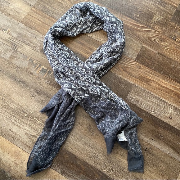 Charming Charlie Accessories - Gray Charming Charlie Scarf